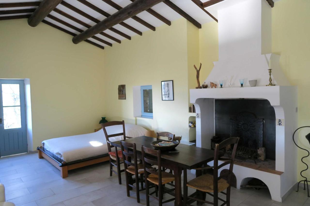 Appartement Bastide au coeur du Lubéron à Gordes Extérieur photo